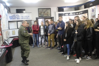Wycieczka do 23 Bazy Lotnictwa Taktycznego w Mińsku Mazowieckim