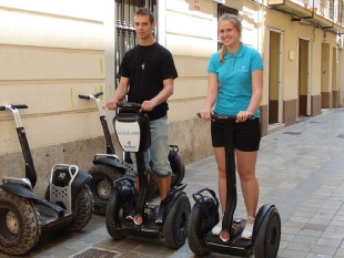 Nikola i Krystian uczestniczący w pilotażu wycieczek na Segway'ach